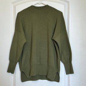 Abercrombie & Fitch softAF Green Oversized Crewneck Sweater - Size S